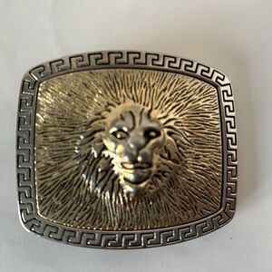 Lion Head Detailed Roman Fountain Animal Belt Buckle Buckles